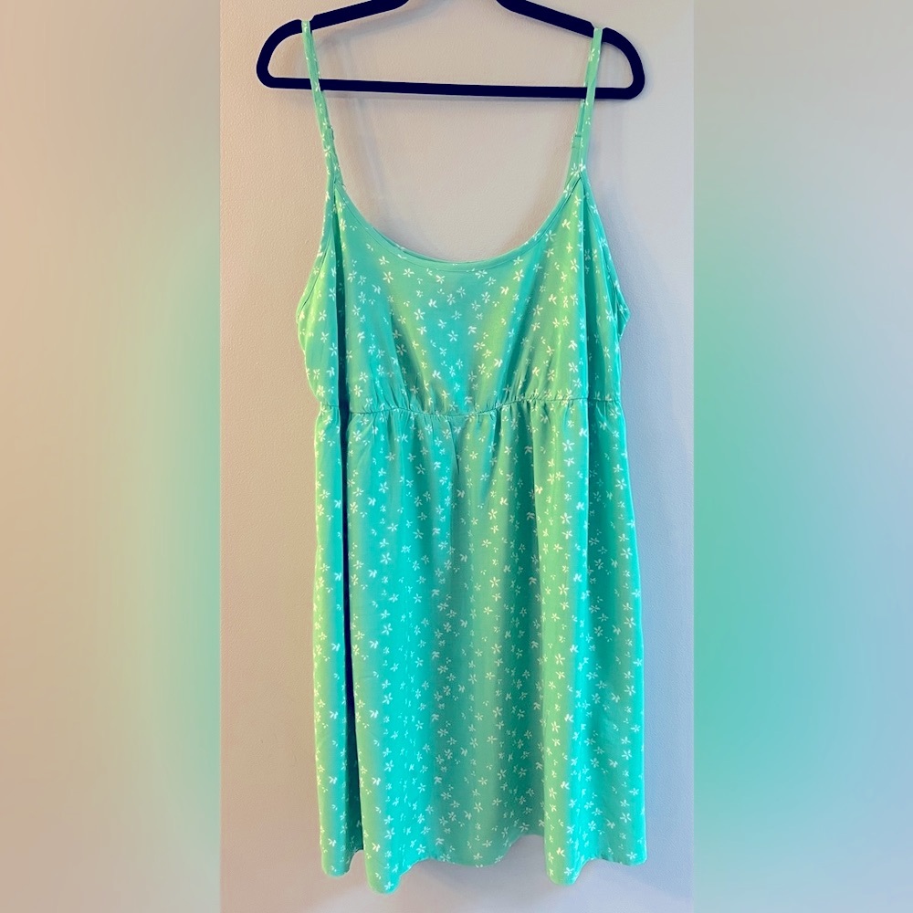 NWT-Wild Fable Mint Green Floral Spaghetti Strap Dress with pockets